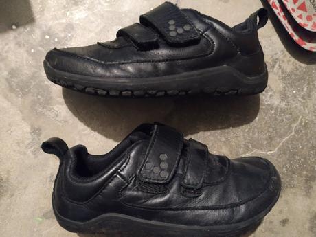 Kožené tenisky vivobarefoot neo velcro leather 29, vivobarefoot,29