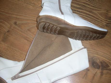 Béžové čižmy, 36