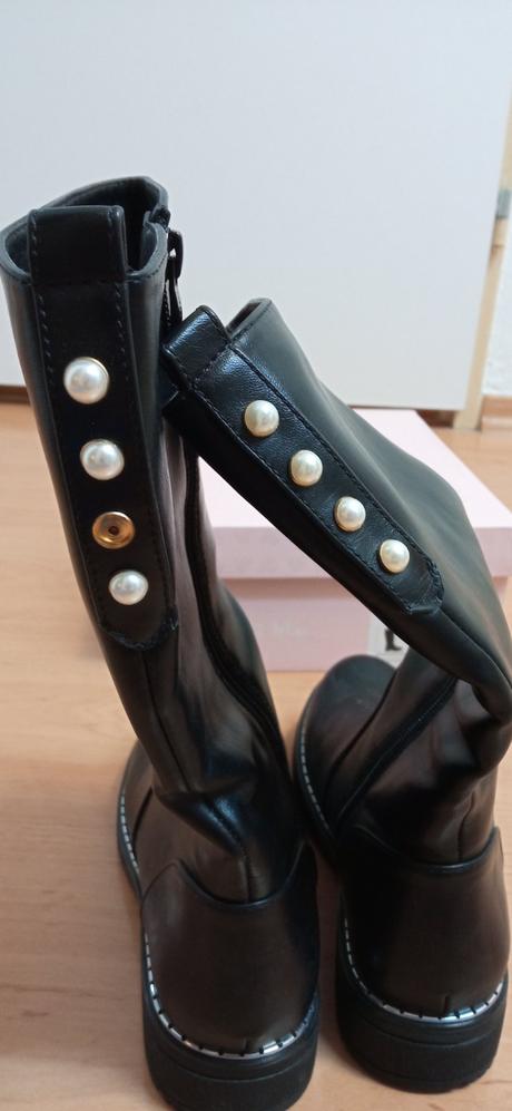 Čierne čižmy, nelli blu,35