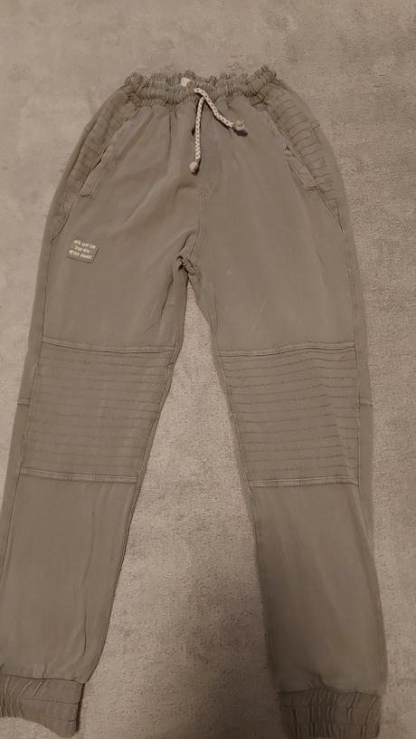 Teplaky, reserved,152