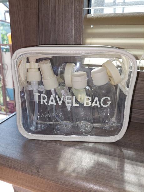 Cestovny set na kozmetiku, 