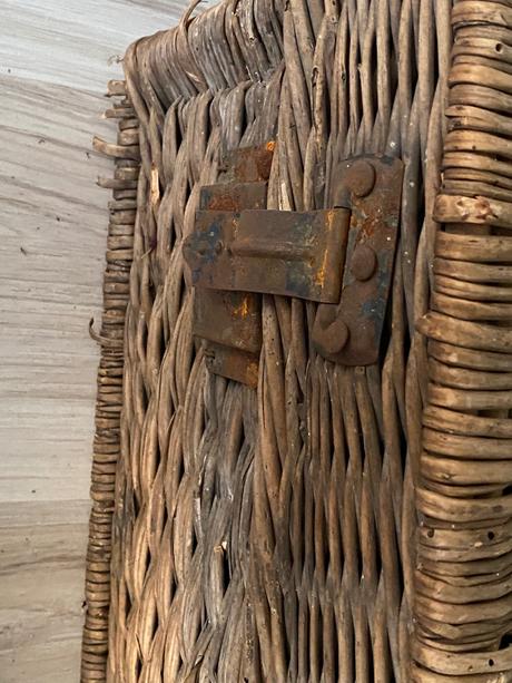 Krásny starý retro úložný zberateľský kôš kufor, 