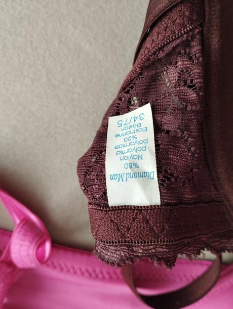 Podprsenky s čipkou 34/75, 75aa