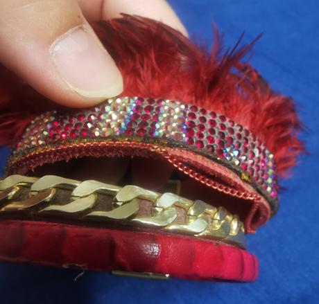 Náramok s pierkami, 