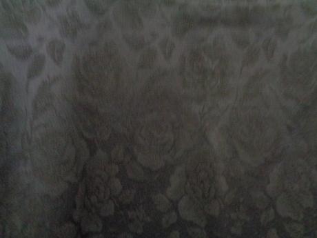 Puzdrové šaty - nenosené, m