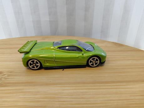 Siku super 0878 hurricane pagani zonda c12 r. 2011,