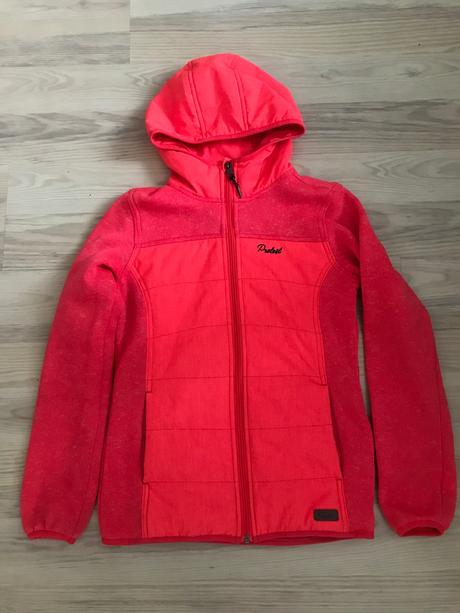 Mikina na turistiku, 152