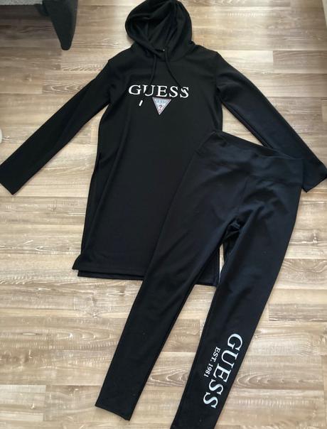 Predĺžená elastickárebrovaná suprava mikina+legíny, l