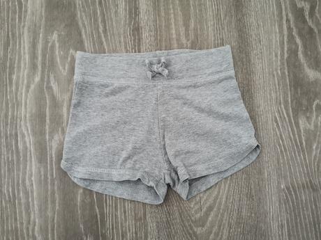 Šortky 104/110, c&a,104