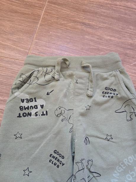 Tepláky č.104, sinsay,104