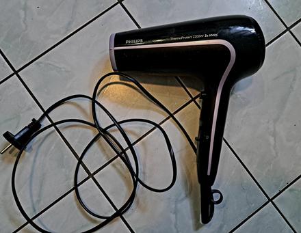 Predám fén philips, 