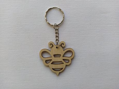 Prívesky / kľúčenky včielka, 