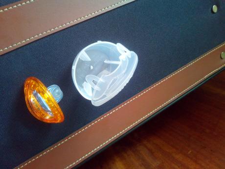 Značkový cumlík s púzdierkom, 