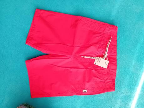 Kratasy krasne, h&m,146