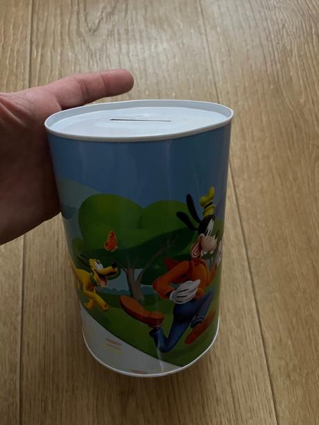 Mickey & minnie mouse a pluto, 