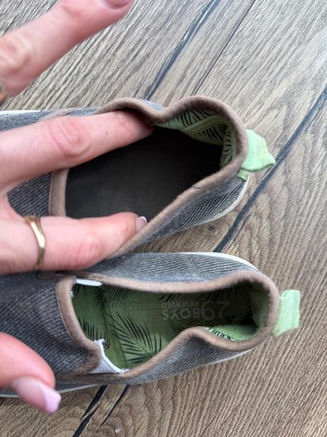 Nasuchovacky, reserved,27