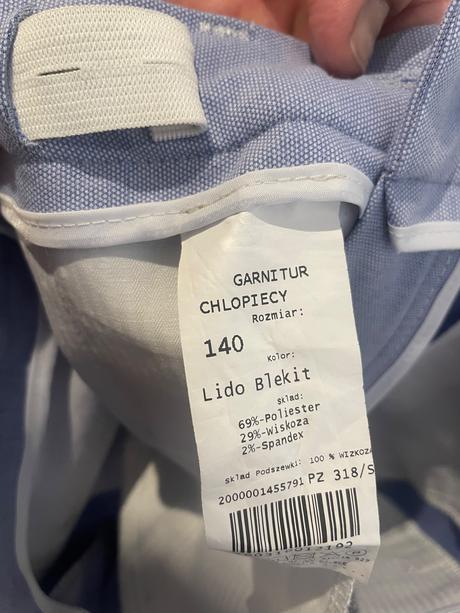 Oblek pre chlapca, 140