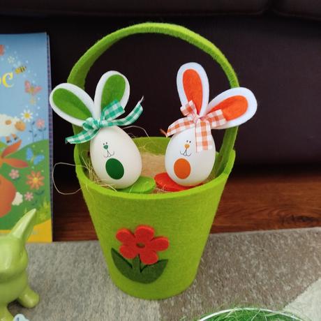 Veľkonočné dekorácie, šablóny a časopis, 