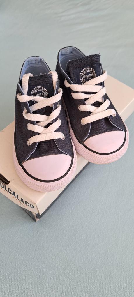 Platené tenisky, 26