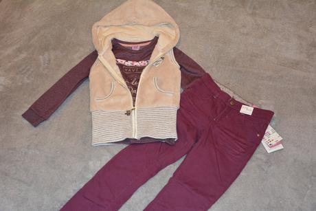 Krémová huňatá vestička, grace,128