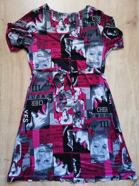 Letné šaty s potlačou, m