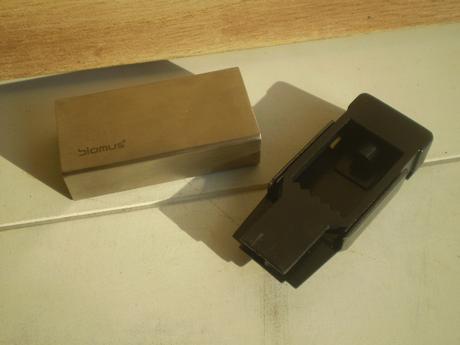 Vreckový dávkovač na sladidlá,