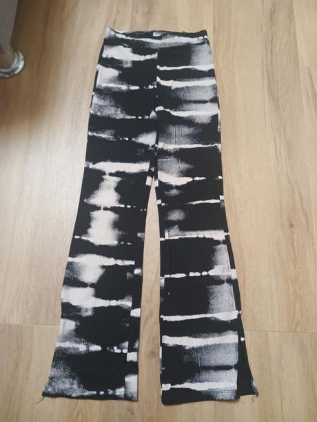 Zvonové leginy, h&m,146