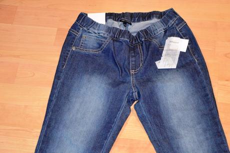 Znackove riflove jegginsy, kappahl,152