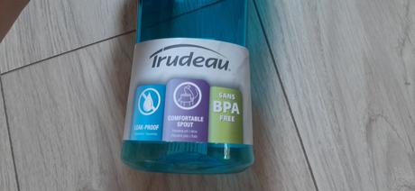 Boxy na desiatu a flasa,