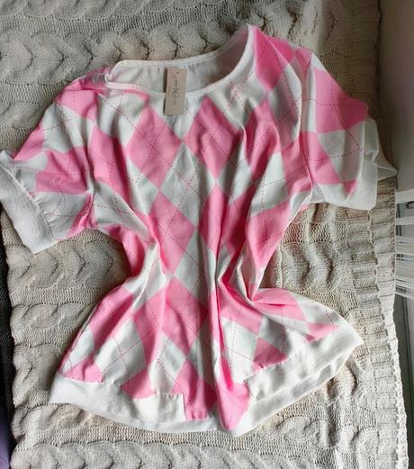 Ružovo-biela oversized blúzka s kosoštvorcovým vzo, 50