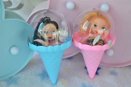 2x bábika v kornútku,