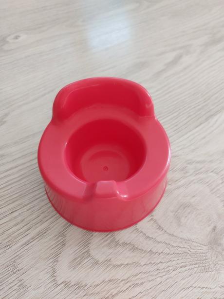 Bábika 35 cm nenuco famosa + nočník a šaty,