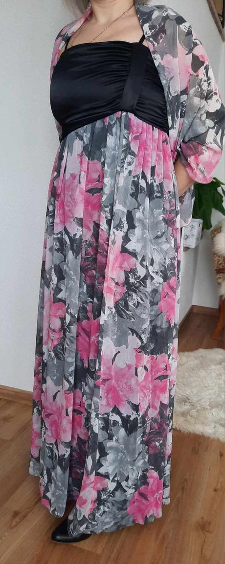 Dlhé spoločenské šaty, 42