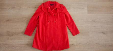 Dievčenský kabát, 146