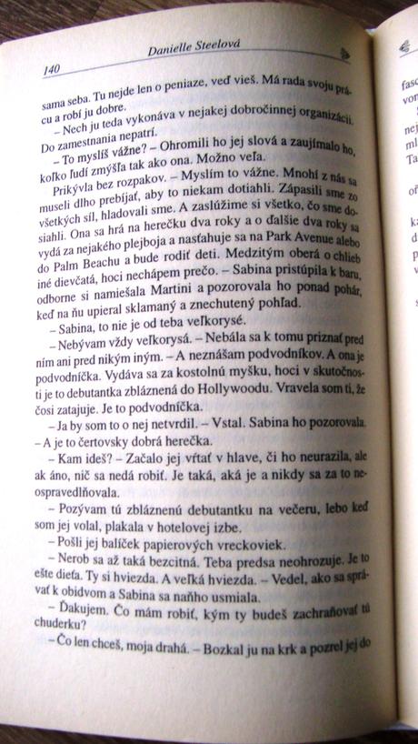 Kniha danielle steel tajomstvá, 