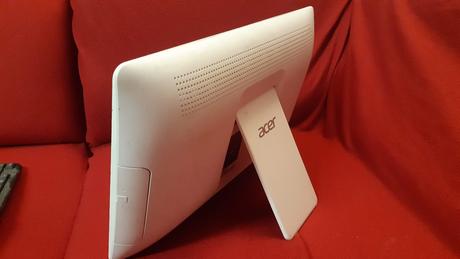 Predám počítač a monitor v jednom acer aspire mode, acer