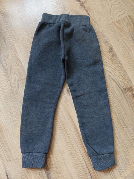 Teplejšie tepláky, 104