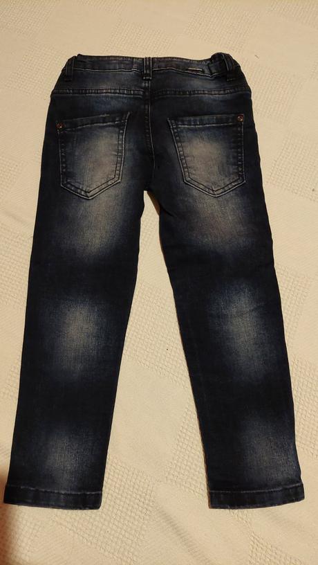 Tmavomodre rifle, reserved,110