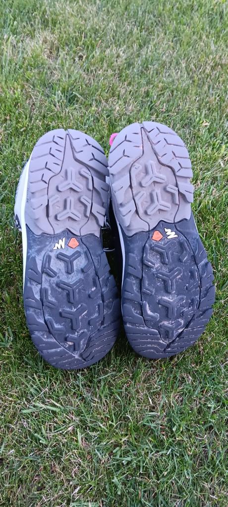 Outdoorové topánky, quechua,35