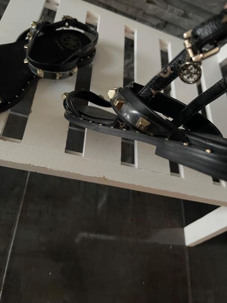 Guess v.36, guess,36