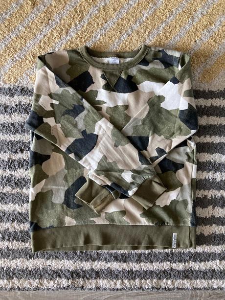 Maskáčová mikina 134/140, lindex,134