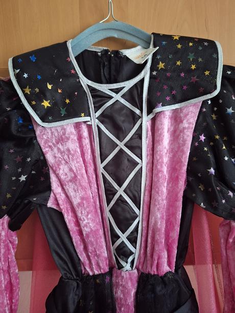 Karnevalové maska čarodejnica, 