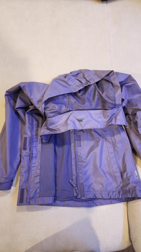 Bunda treková ľahká nepremokavá 9/10 rokov trespas, 134