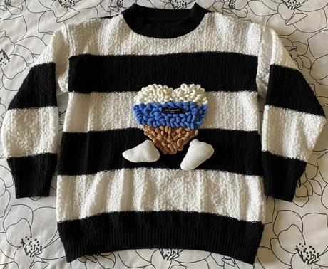 Teplý pletený pulóvrik s aplikáciou italy v. s/m, s