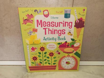 Usborne measuring things activity book, 