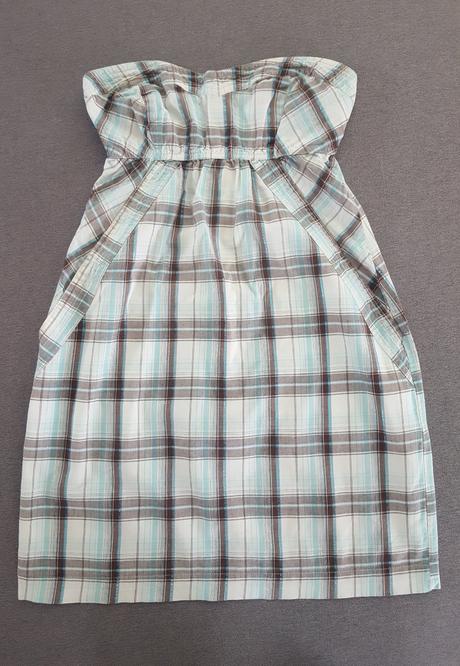 Šaty bez ramienok, s