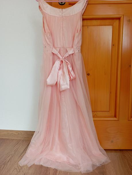 Dievčenské šaty, 140