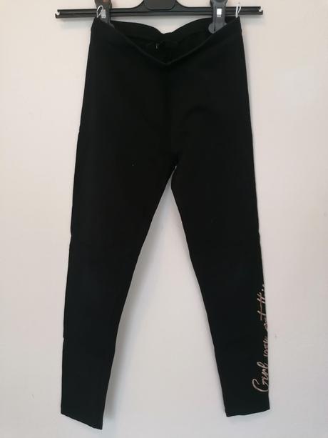 Nenosené legíny s nápisom pre 12r, c&a,152