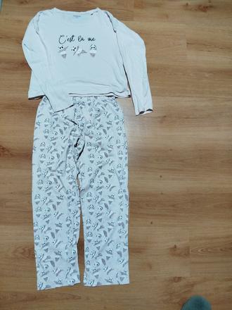 Pyžamo, reserved,146