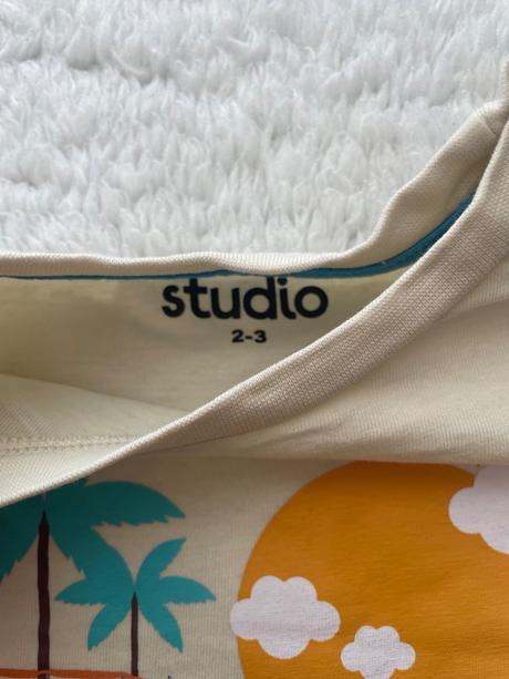 6 ks letnych triciek, 98